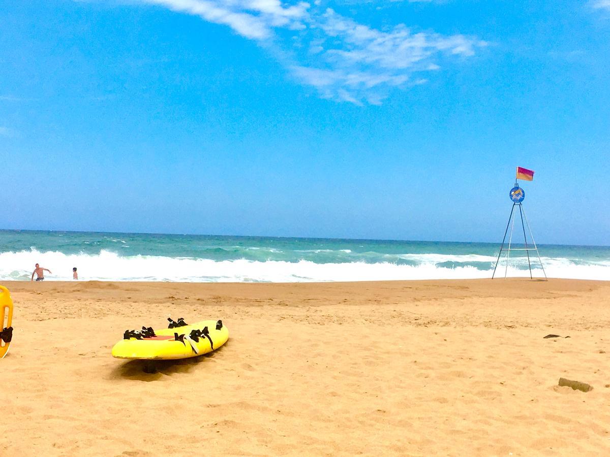 Hightide Apartment Amanzimtoti Exterior photo